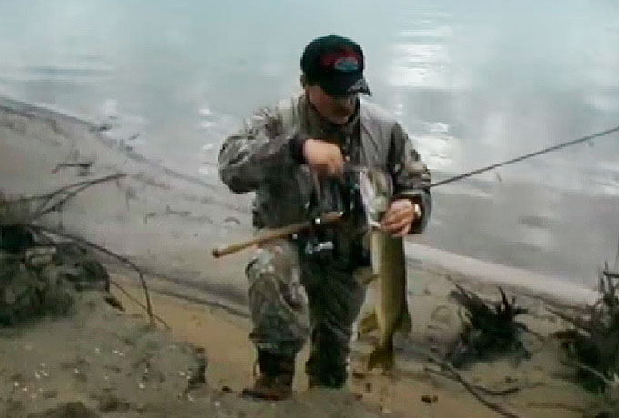 ЩУКА ГИГАНТ - 14 килограмм на лайтовую снасть!